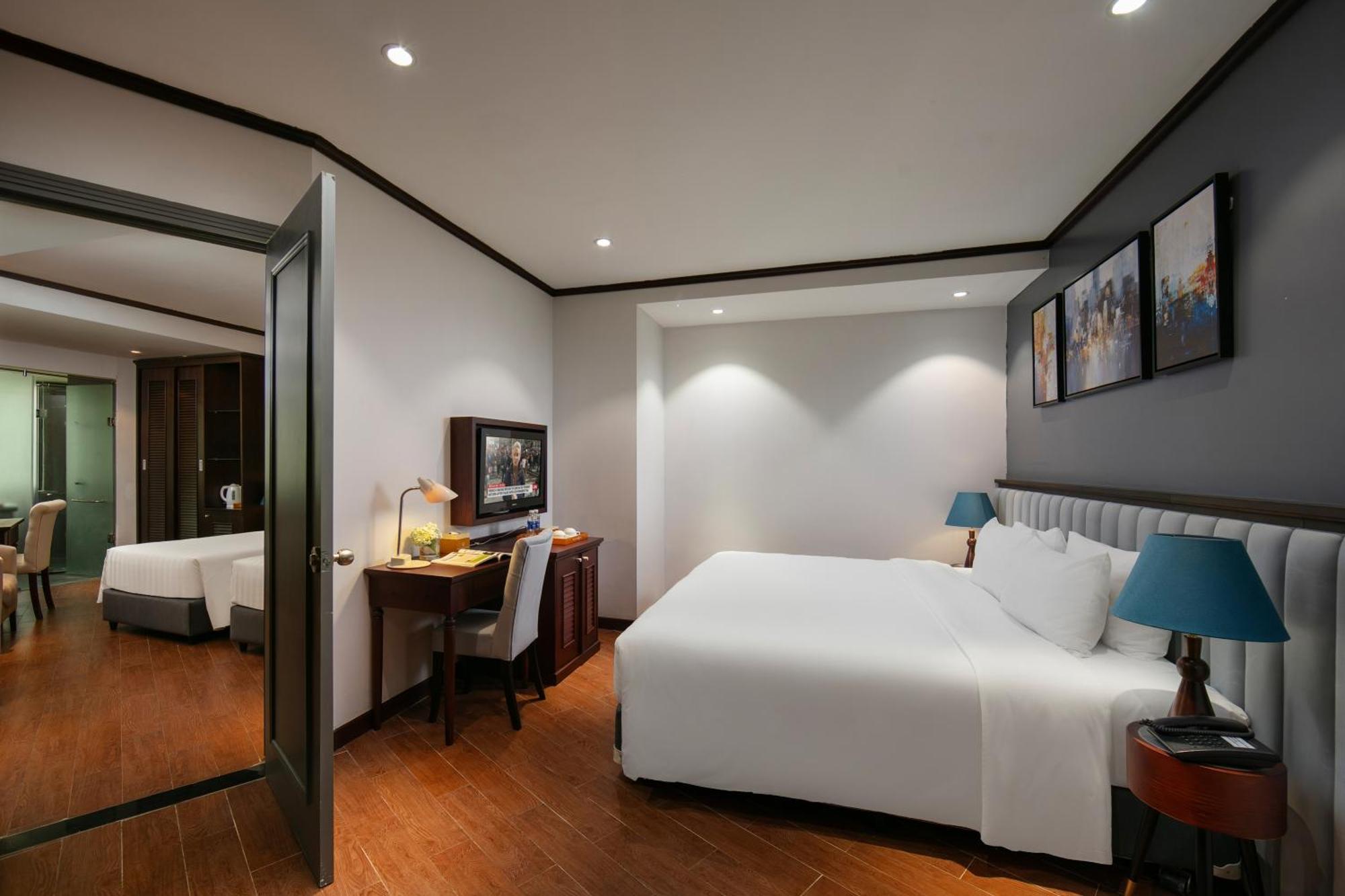 May De Ville Corner Hotel Hanoi Eksteriør billede