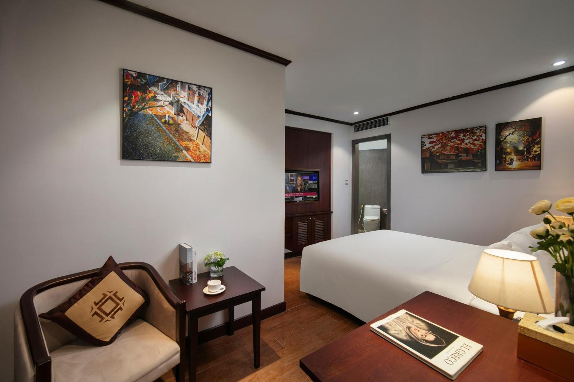 May De Ville Corner Hotel Hanoi Eksteriør billede