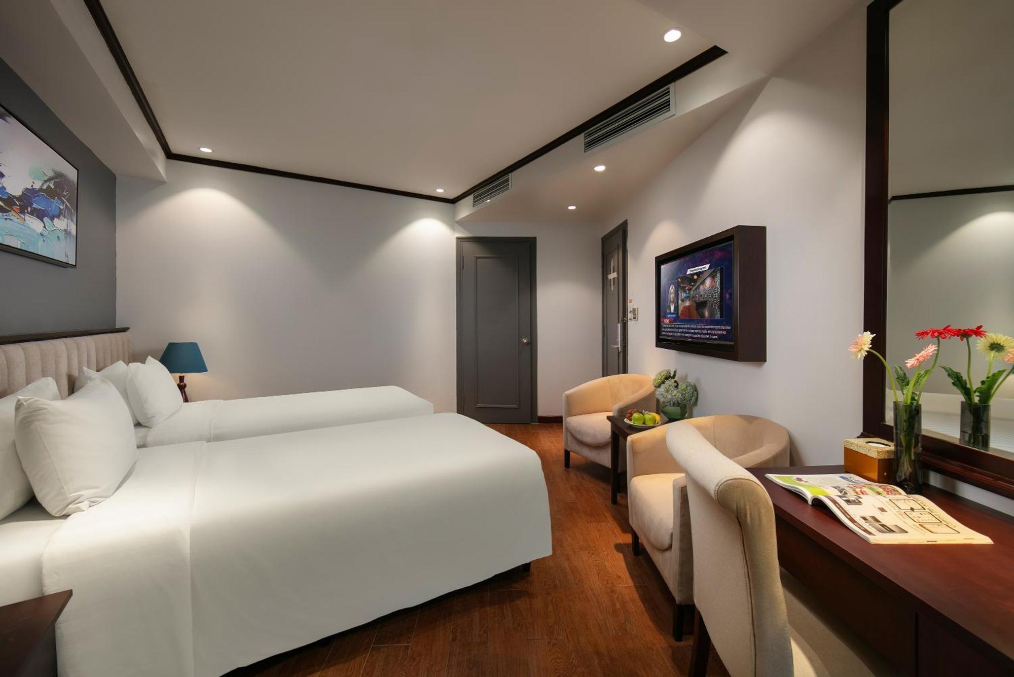 May De Ville Corner Hotel Hanoi Eksteriør billede