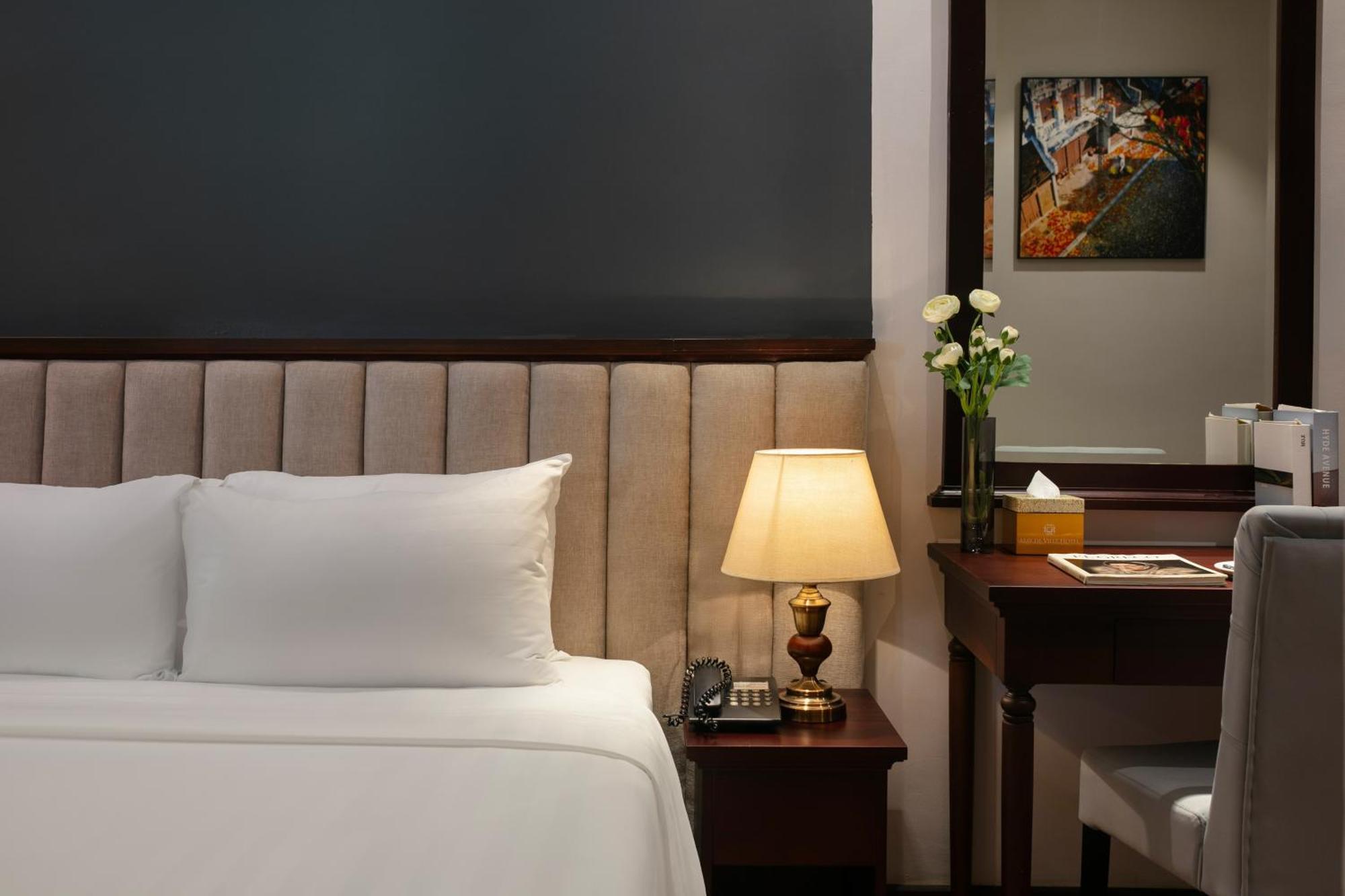 May De Ville Corner Hotel Hanoi Eksteriør billede