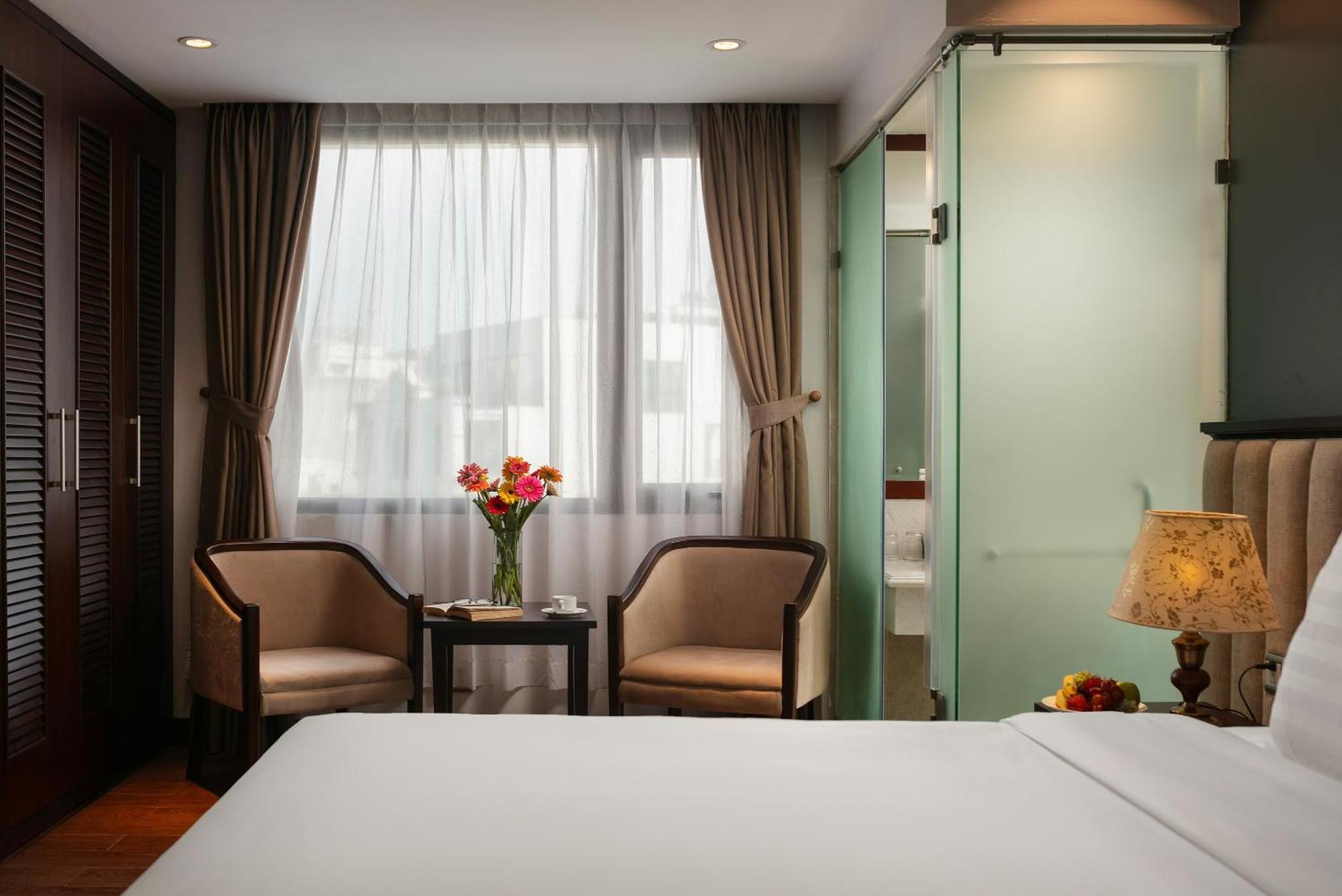 May De Ville Corner Hotel Hanoi Eksteriør billede